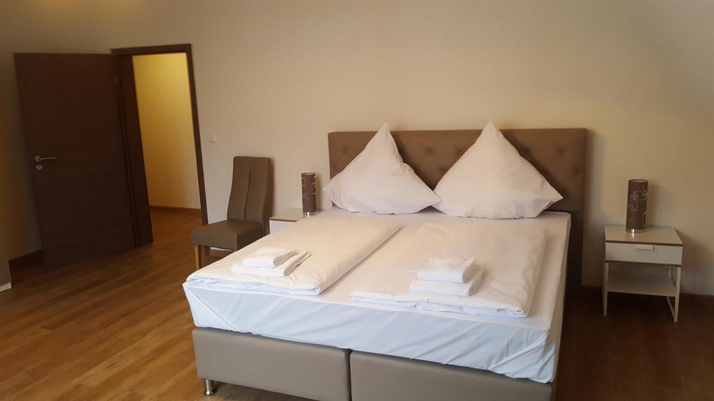 Hotel Ravene Cochem Esterno foto